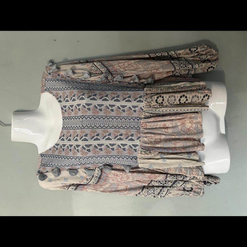 Am. Eagle Pink Gray Ruffled Long Sleeved Boho Peasant Blouse